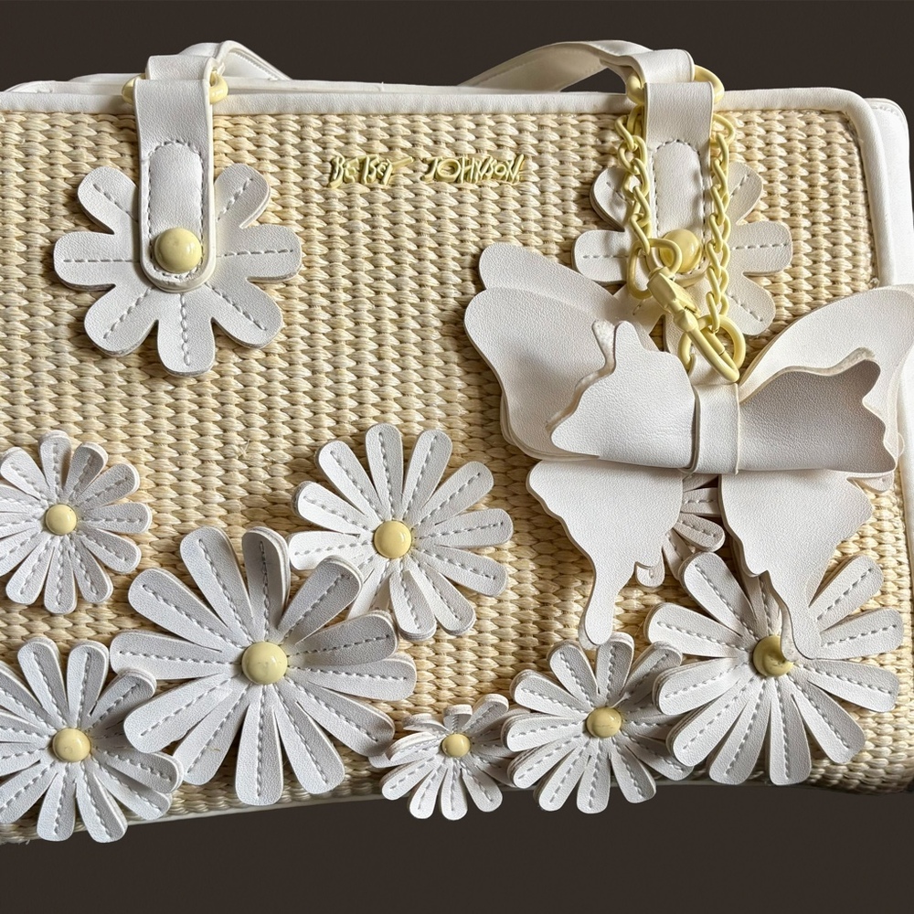 Betsy Johnson oversise purse